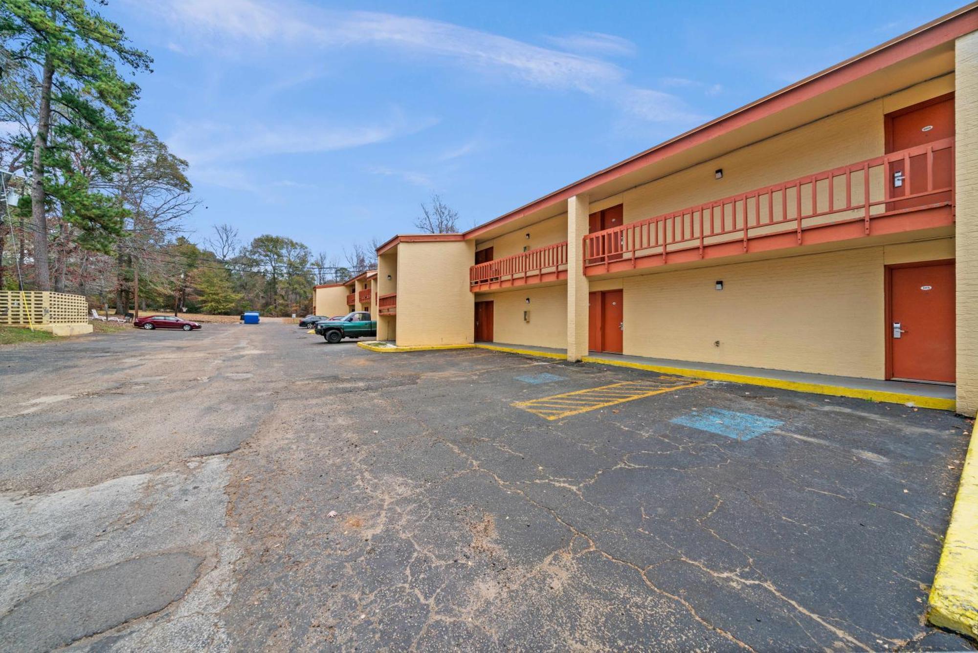 Executive Inn Rusk エクステリア 写真